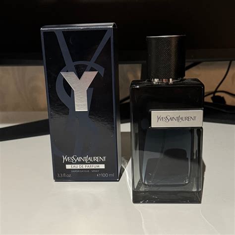 Se produkter som liknar Yves Saint Laurent.